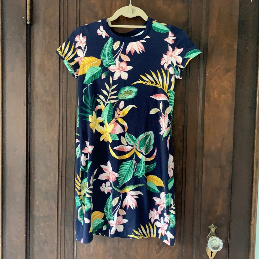 Tropical Printed T-shirt Dress